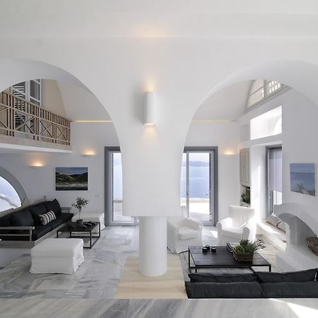 Beautiful Oia Villa Bagian luar foto