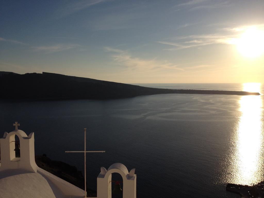 Beautiful Oia Villa Bagian luar foto